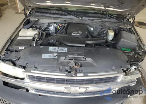 2002 Chevrolet Tahoe C1500 из США, поврежденный, VIN 1GNEC13Z82J278601